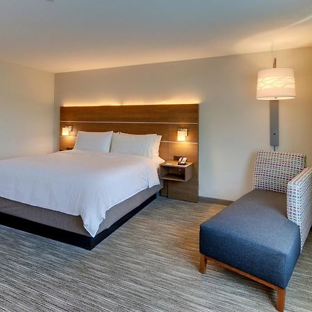 Holiday Inn Express & Suites - Roanoke - Civic Center Eksteriør bilde