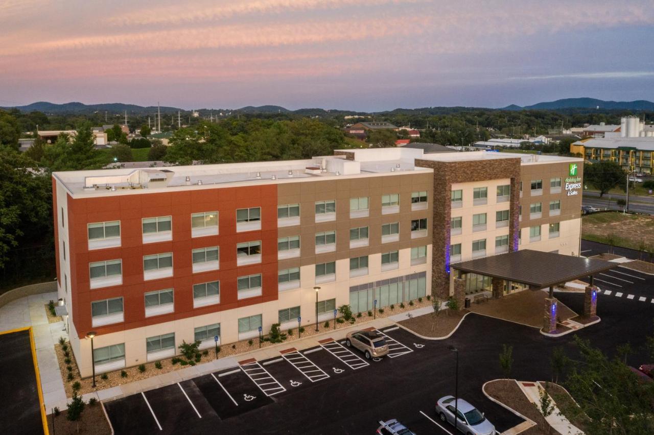 Holiday Inn Express & Suites - Roanoke - Civic Center Eksteriør bilde