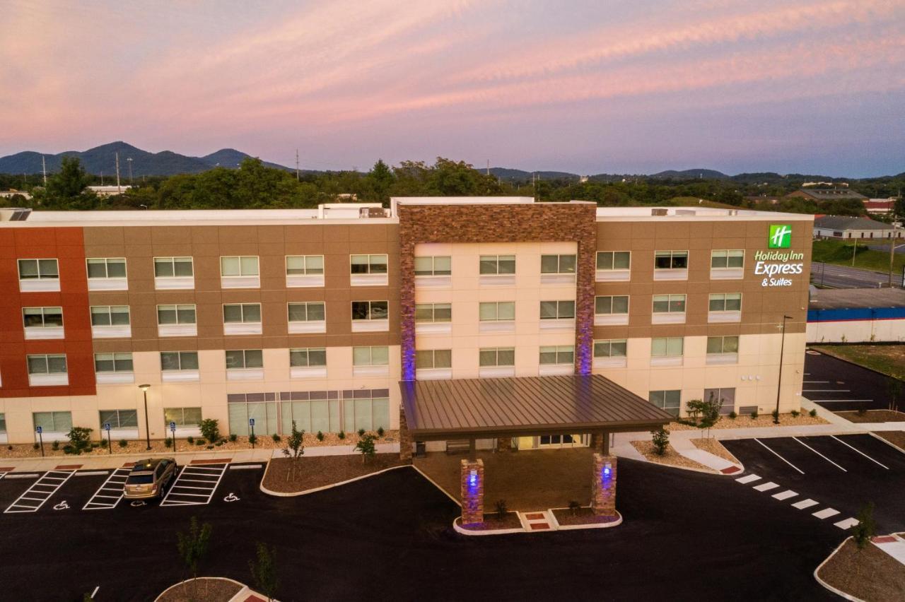 Holiday Inn Express & Suites - Roanoke - Civic Center Eksteriør bilde