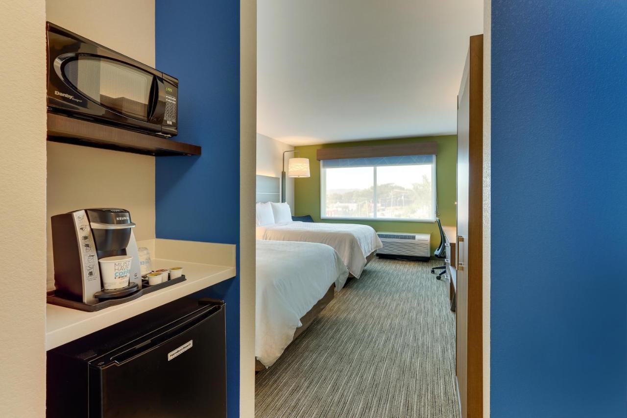 Holiday Inn Express & Suites - Roanoke - Civic Center Eksteriør bilde