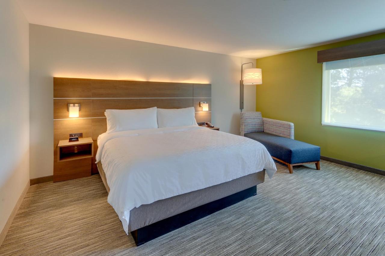 Holiday Inn Express & Suites - Roanoke - Civic Center Eksteriør bilde