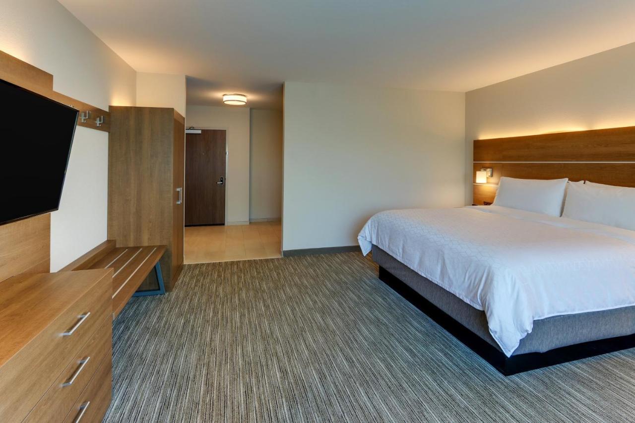 Holiday Inn Express & Suites - Roanoke - Civic Center Eksteriør bilde
