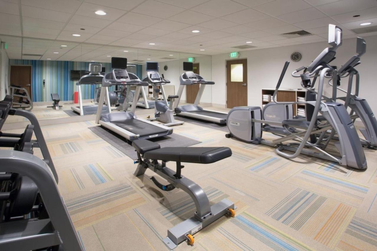 Holiday Inn Express & Suites - Roanoke - Civic Center Eksteriør bilde