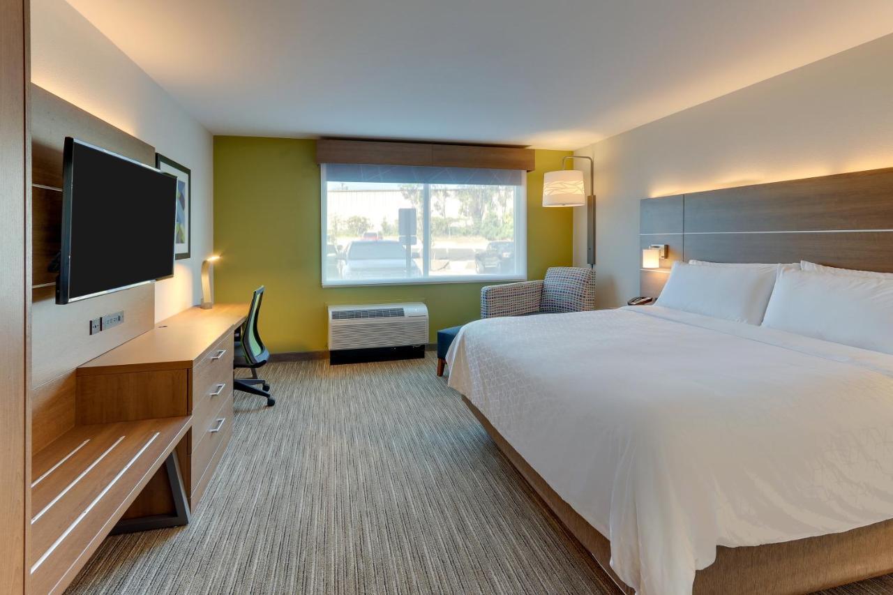 Holiday Inn Express & Suites - Roanoke - Civic Center Eksteriør bilde