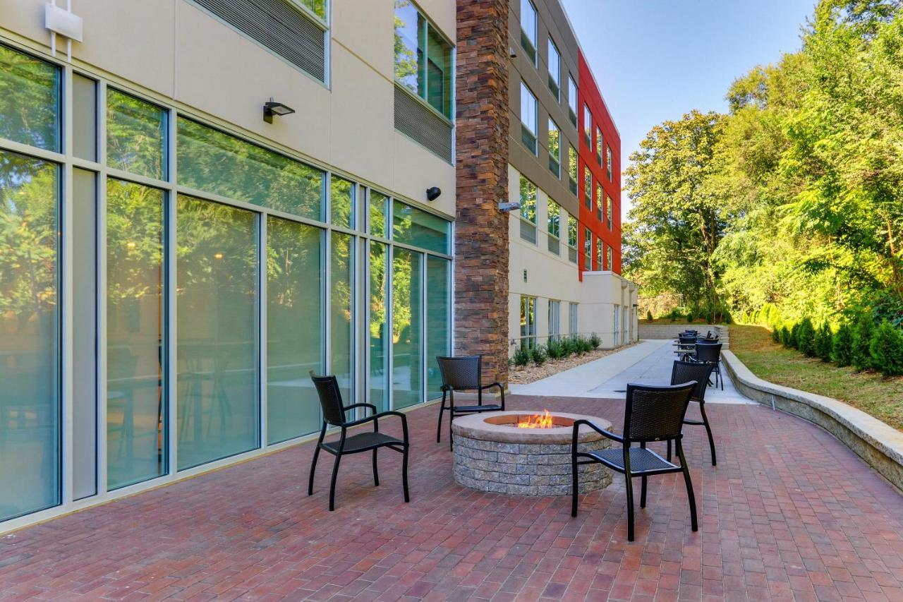 Holiday Inn Express & Suites - Roanoke - Civic Center Eksteriør bilde