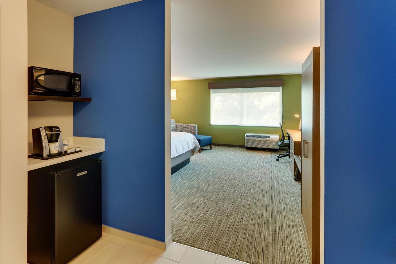 Holiday Inn Express & Suites - Roanoke - Civic Center Eksteriør bilde
