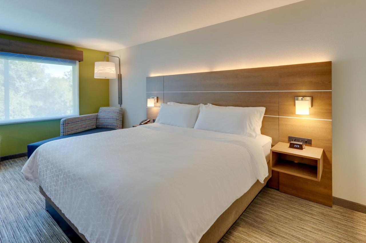 Holiday Inn Express & Suites - Roanoke - Civic Center Eksteriør bilde